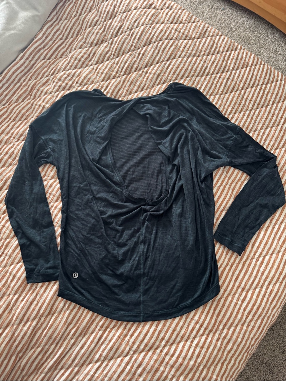 Lululemon Dark Hunter Green Long-Sleeve Open-Back Top 🌲